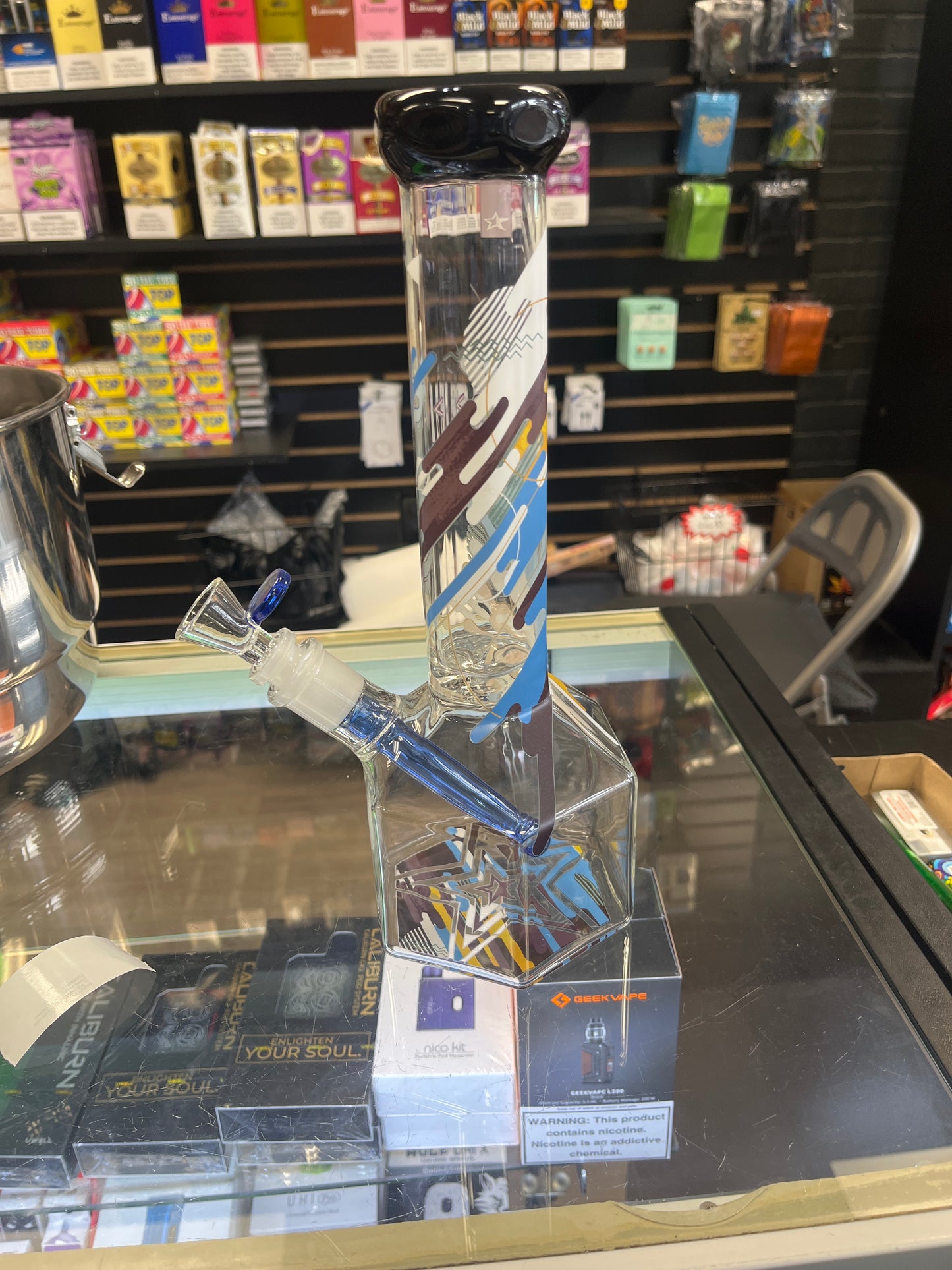 Hexagon Bottom Glass Beaker Bong