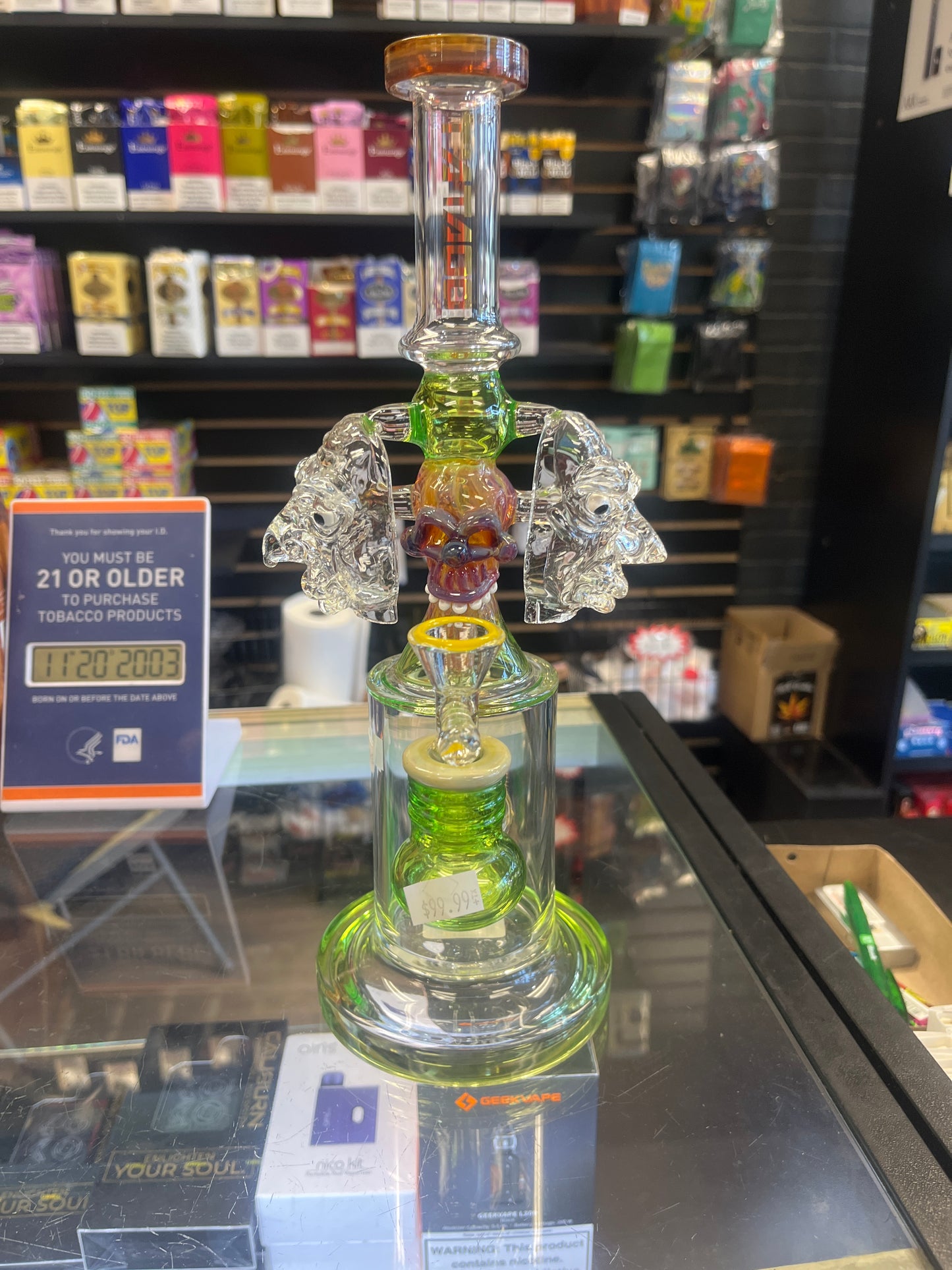 Tattoo Skull Monster Bong